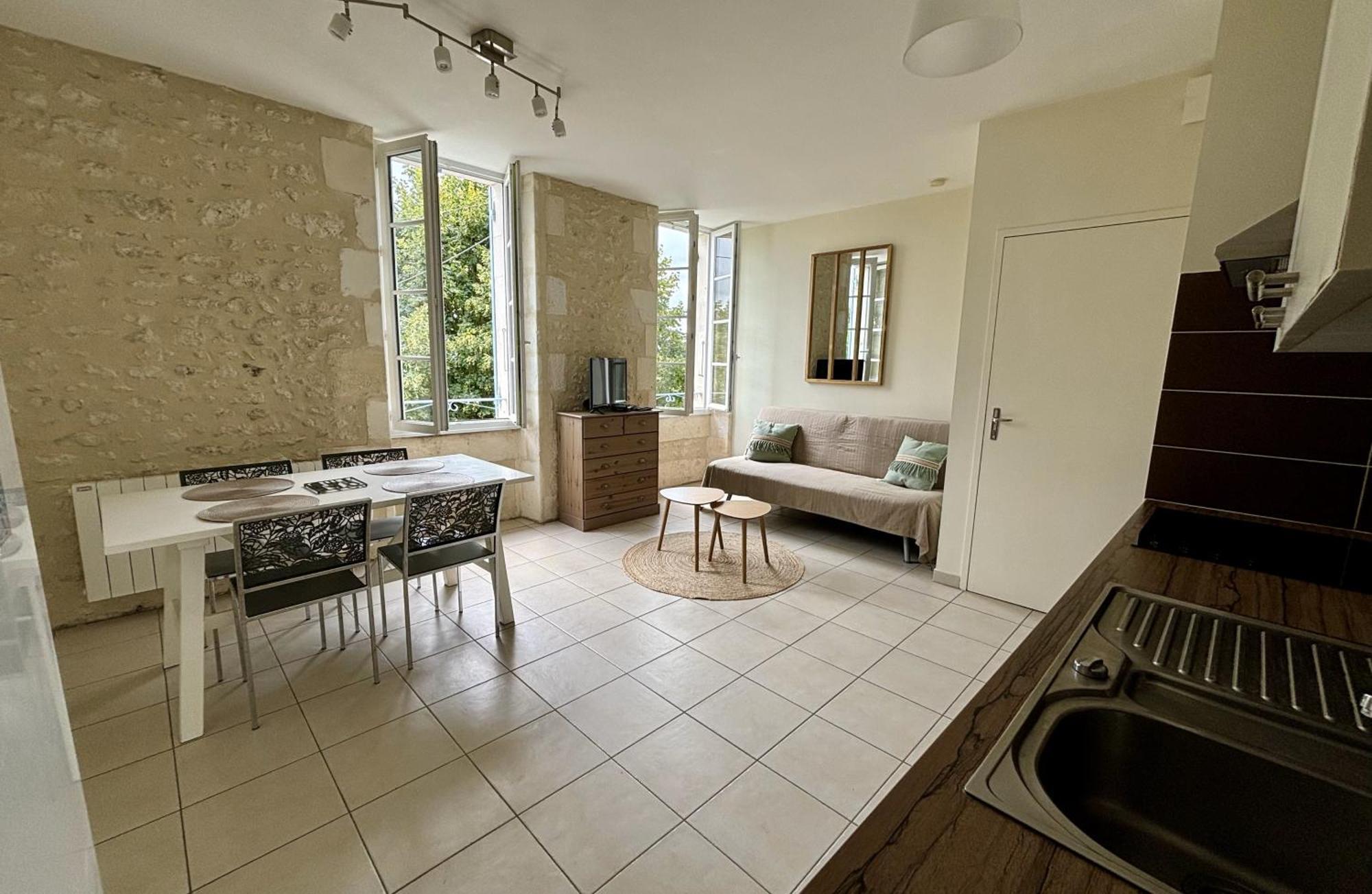 Le Domaine Des Aguins Guest House Saujon Exterior foto